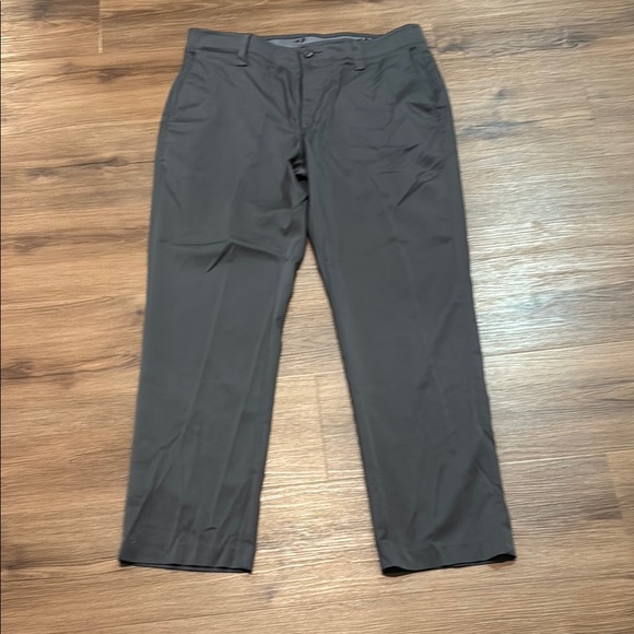 Grand Slam Performance Men's Golf Pants Stretch 360. Charcoal Gray. 34wx30l - Picture 2 of 4